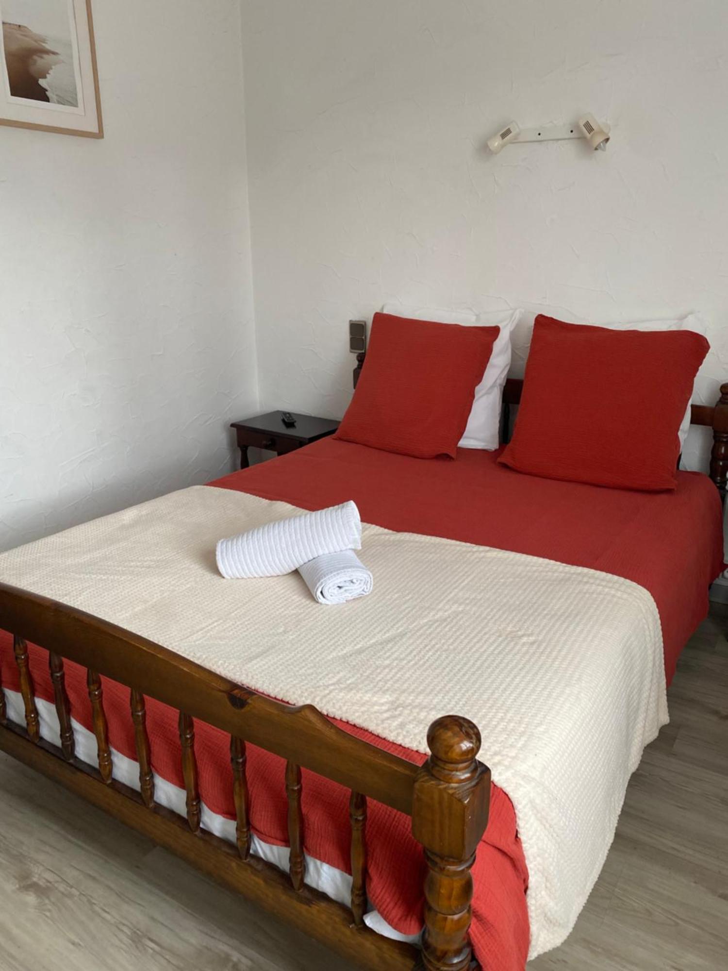 L' Auberge Campagnarde, Lourdes Poueyferré المظهر الخارجي الصورة